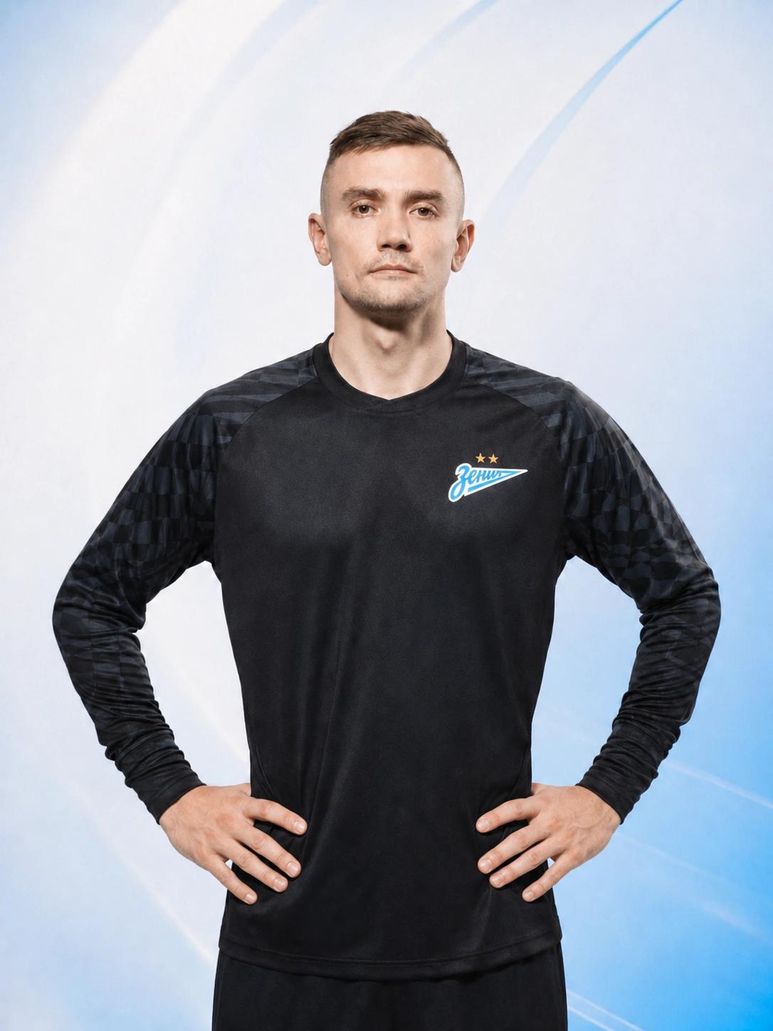Евгений Латышонок — Вратарь